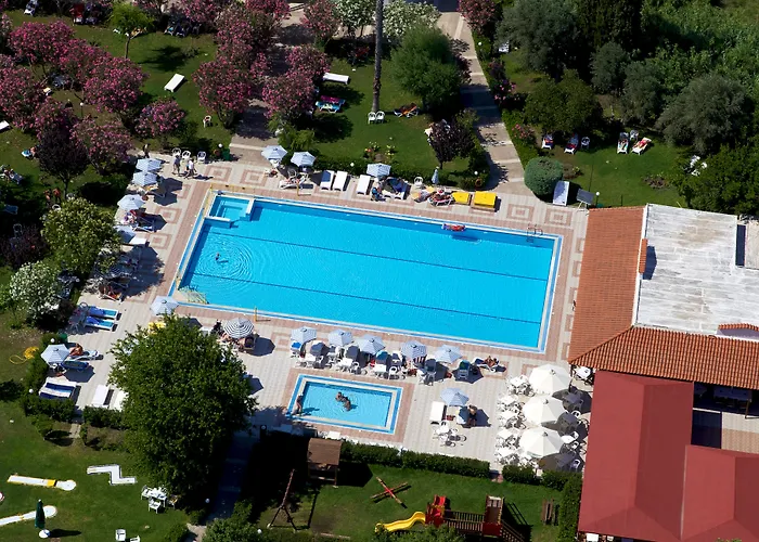 Continental Palace Hotel 4*