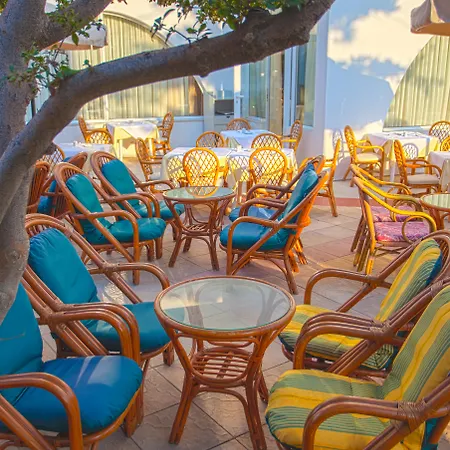 Ξενοδοχείο Continental Palace 4*