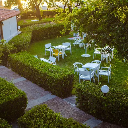 Continental Palace 4*